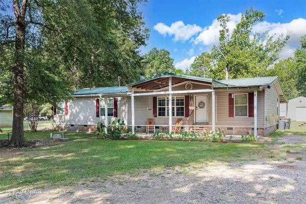 100 Doe Lane,  Benton,  LA 71006