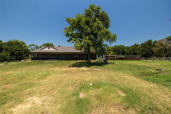 605 County Road 3855, Poolville, TX 76487