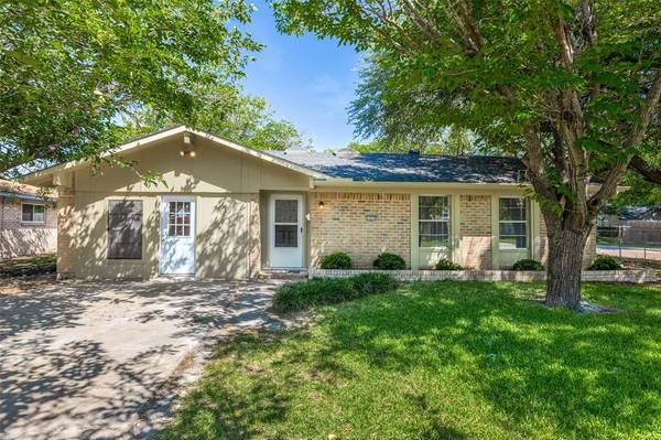 1025 Sunset Drive, Garland, TX 75040