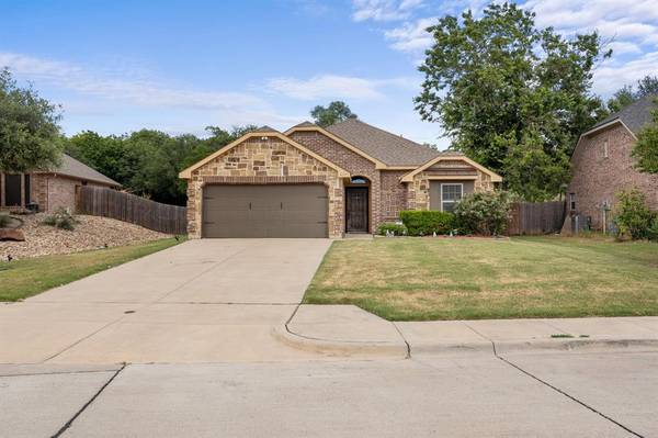 237 Water Oak Lane, Weatherford, TX 76086