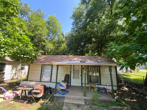 625 E Acheson Street, Denison, TX 75021