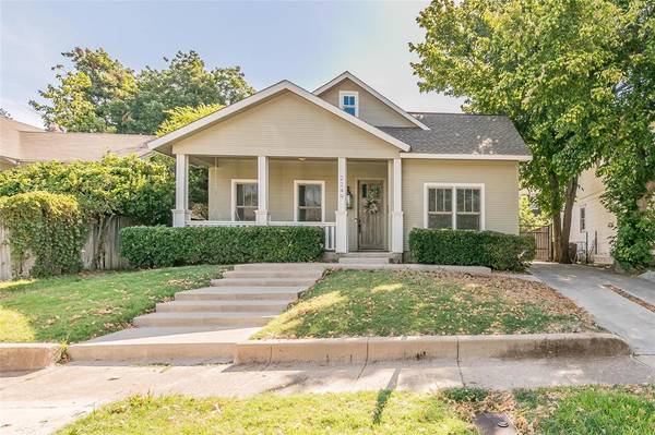 2249 Alston Avenue, Fort Worth, TX 76110