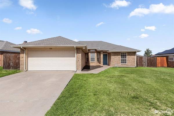 129 Garrett Street, Burkburnett, TX 76354