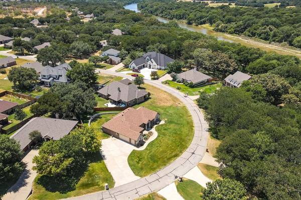 8520 Kingsley Circle, Granbury, TX 76049