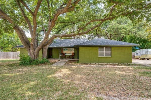 1811 Cottonwood Road, Carrollton, TX 75006