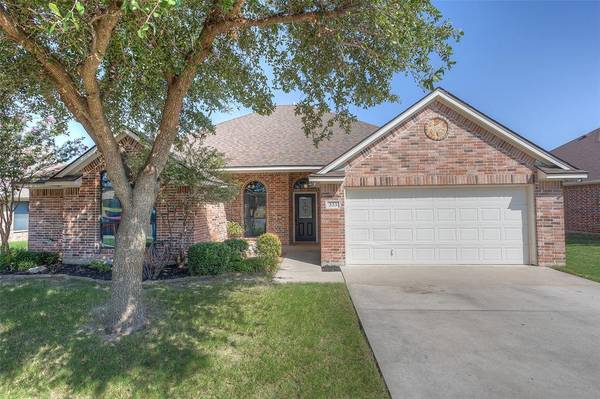 333 Lockwood Lane, Weatherford, TX 76087