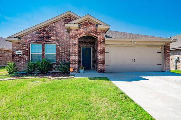 1903 Yale Street, Farmersville, TX 75442