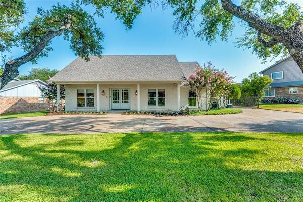 3205 Rolling Knoll Drive, Farmers Branch, TX 75234