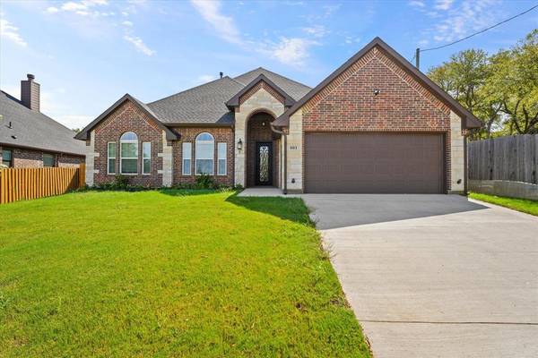 401 Norman Drive, Euless, TX 76040