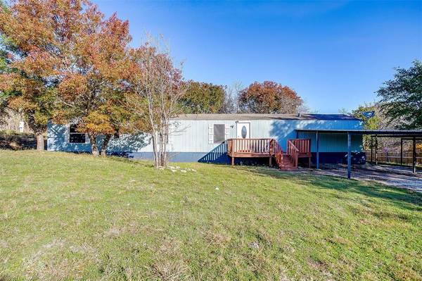 136 Draper Drive, Springtown, TX 76082