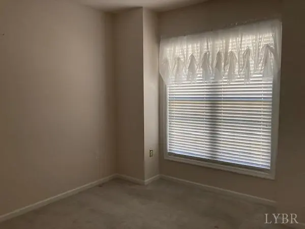 22 Crocetti LN, Lynchburg, VA 24501