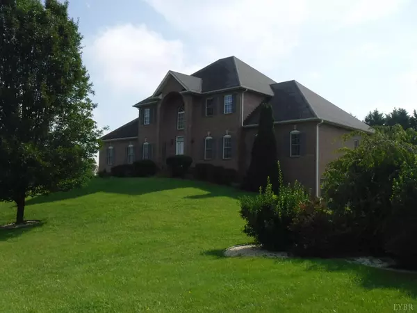 1092 Chesdin Road, Forest, VA 24551