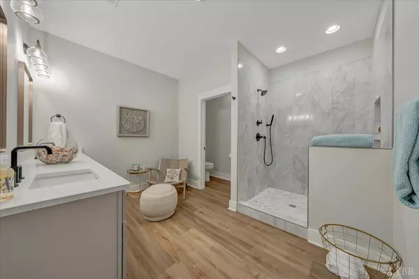 Huddleston, VA 24104,1093 Golf View Court