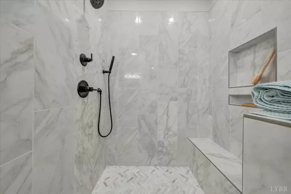 Huddleston, VA 24104,1093 Golf View Court