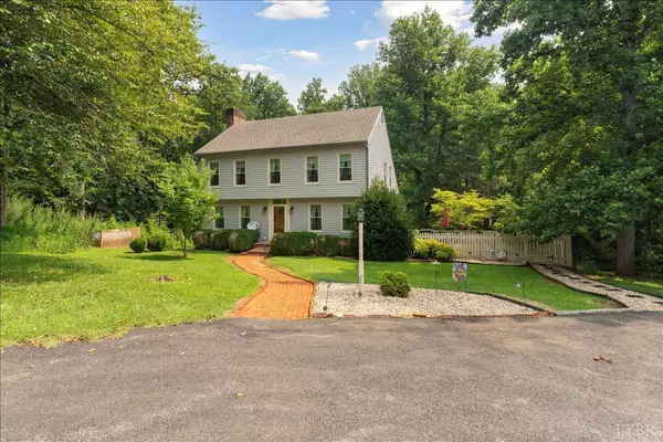 128 Snooty Fox RD, Goode, VA 24556