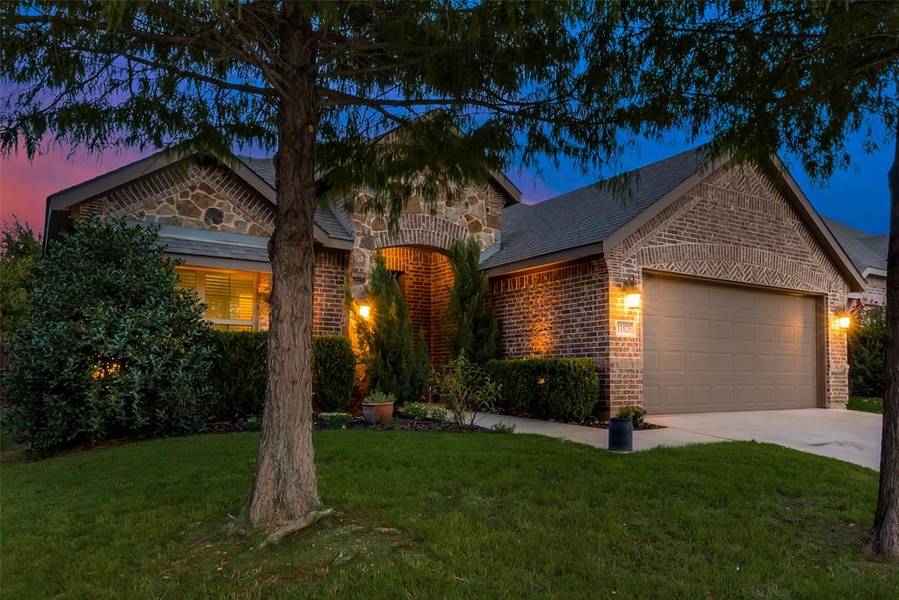 11825 Bellegrove Road, Burleson, TX 76028