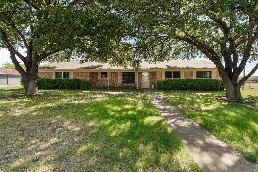 2720 Upper Denton Road, Weatherford, TX 76085