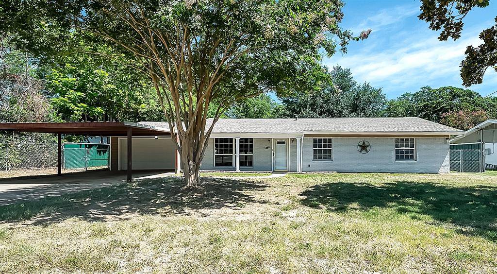 Athens, TX 75751,612 Colonial Drive