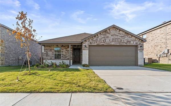 1204 Autumn Mist Lane, Forney, TX 75126