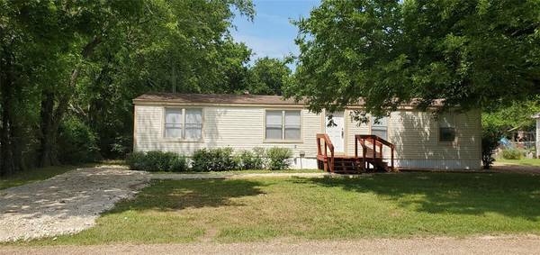 504 Wise Street, Newark, TX 76071