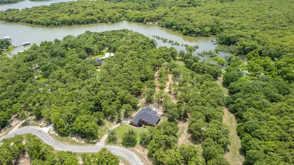 2404 Hideaway Lane, Quinlan, TX 75474