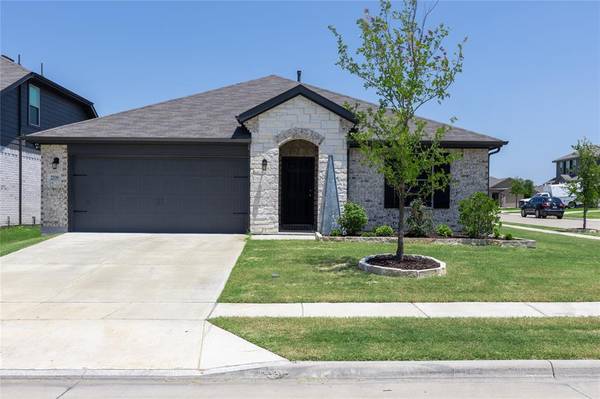 2339 Bellewood Court, Crandall, TX 75114