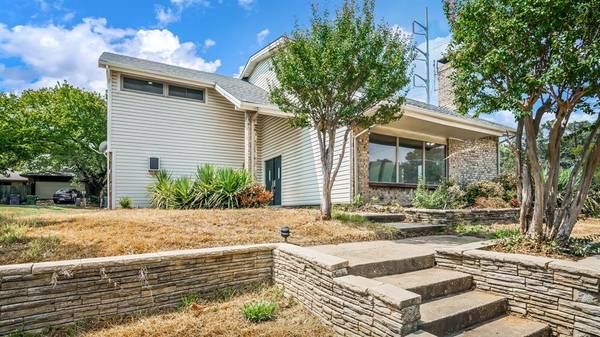 1502 Live Oak Drive, Lewisville, TX 75067