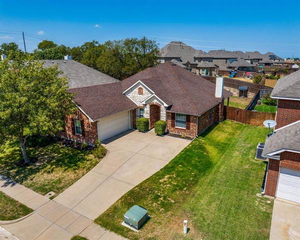 217 Brook Meadow Court, Midlothian, TX 76065