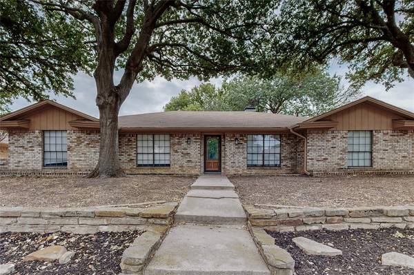 3120 Robin Road, Plano, TX 75075