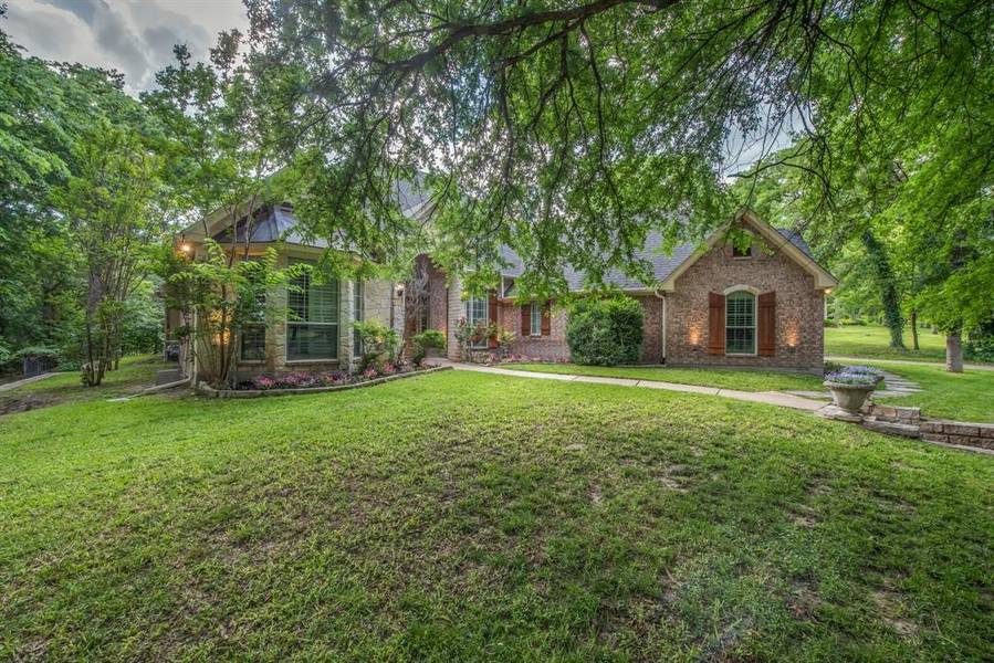 131 Allie Court, Hudson Oaks, TX 76087