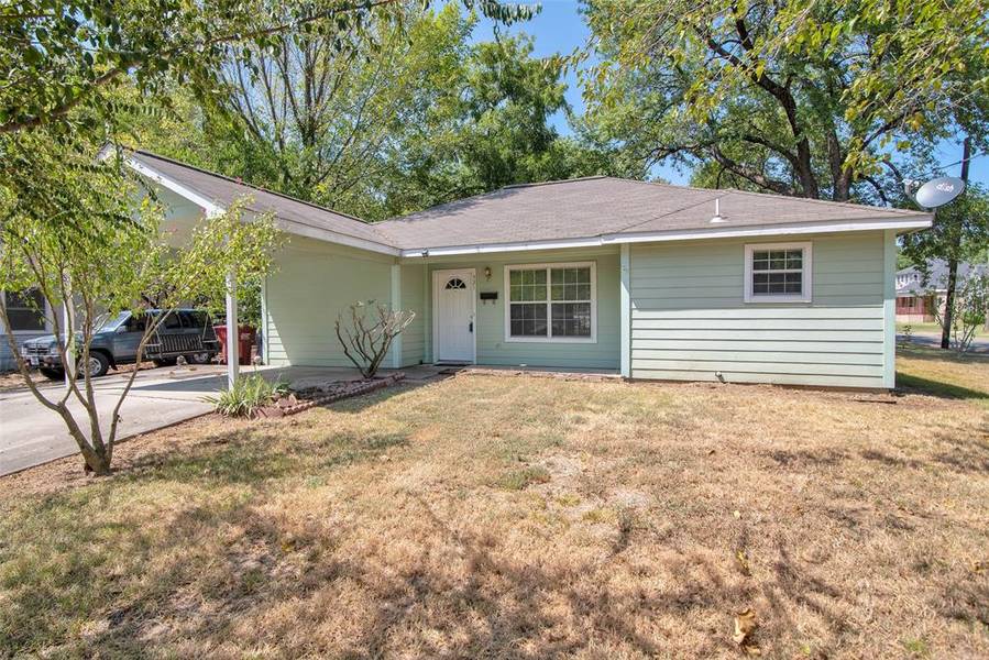 521 Cedar Street, Bonham, TX 75418