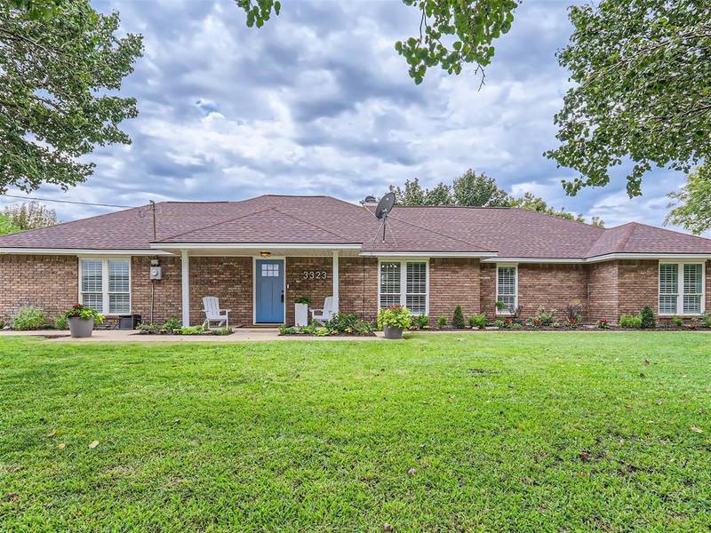 3323 Dasher Street, Lancaster, TX 75146