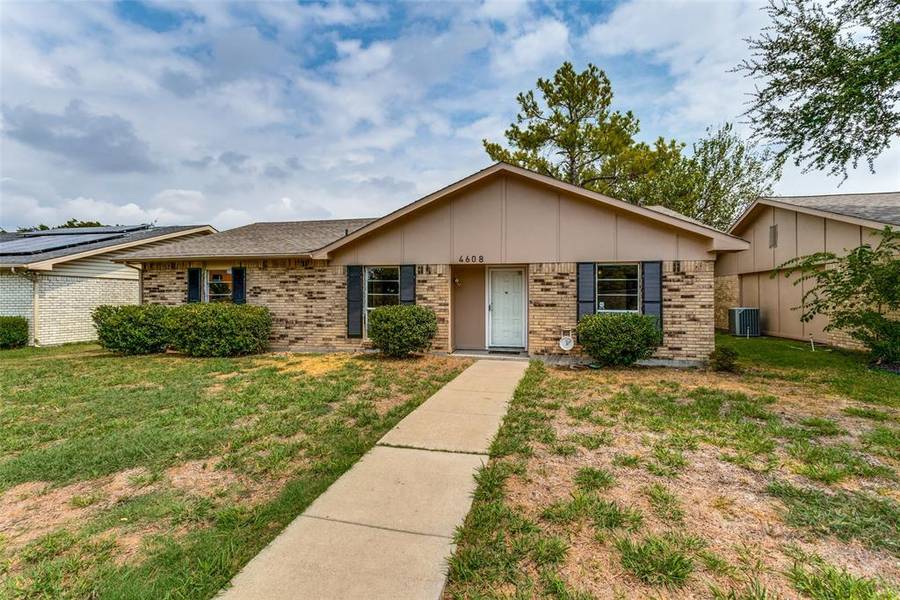 4608 Blair Oaks Drive, The Colony, TX 75056