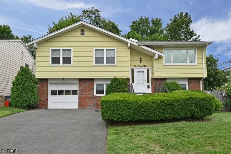 483 Bergen Ave, Maywood Boro, NJ 07607