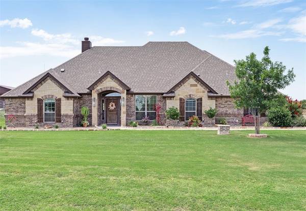 7401 Spring Ranch Court, Godley, TX 76044