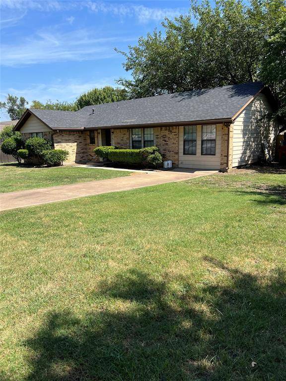 415 W Melody,  Whitewright,  TX 75491