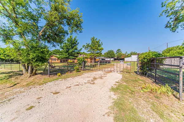 4309 County Road 919,  Crowley,  TX 76036