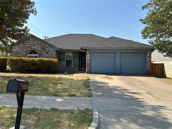 6656 N Park Drive, Watauga, TX 76148