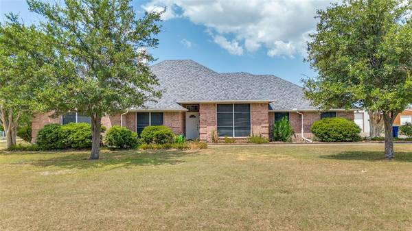 10275 Richard Circle, Forney, TX 75126