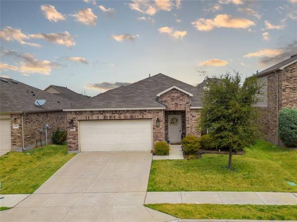 3101 Walker Creek Drive, Little Elm, TX 75068