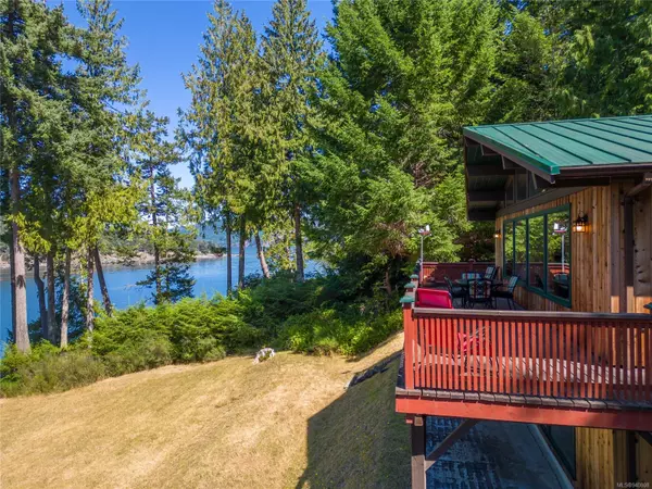 Pender Island, BC V0N 2M3,8818 Canal Rd