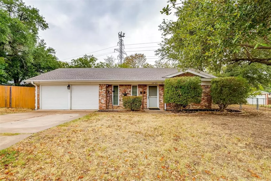 5733 Jane Anne Street, Haltom City, TX 76117