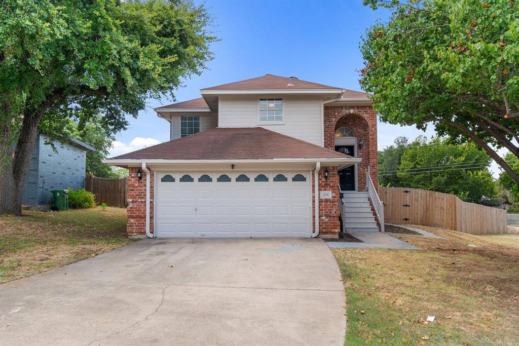 200 E Cheryl Avenue, Bedford, TX 76022