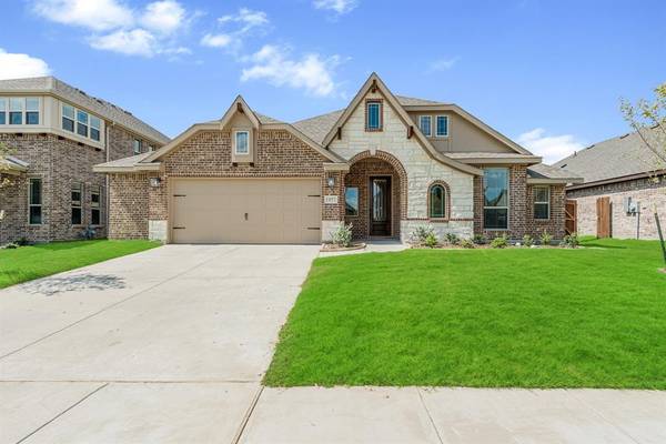 1957 Cedarwood Drive, Glenn Heights, TX 75154