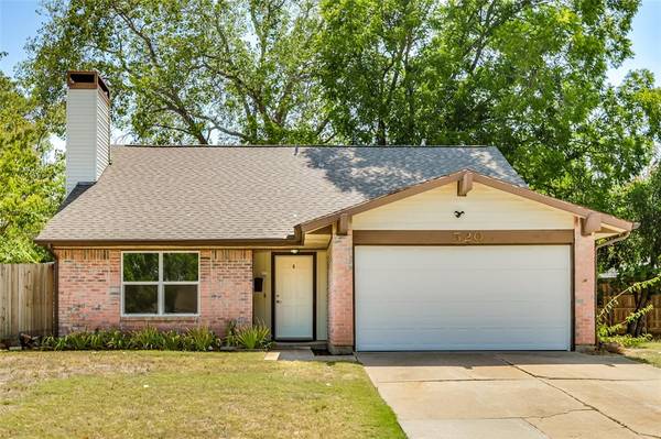 520 Kent Drive,  Lewisville,  TX 75067