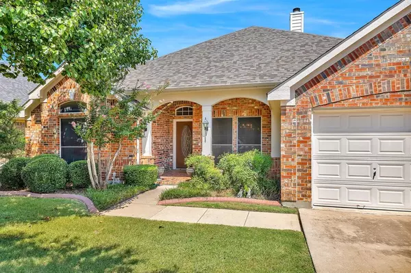 Arlington, TX 76002,605 Blue Sky Drive