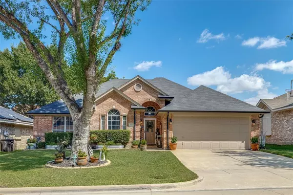 3721 Staghorn Circle N, Fort Worth, TX 76137