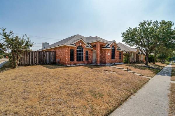 1518 Summers Drive, Cedar Hill, TX 75104