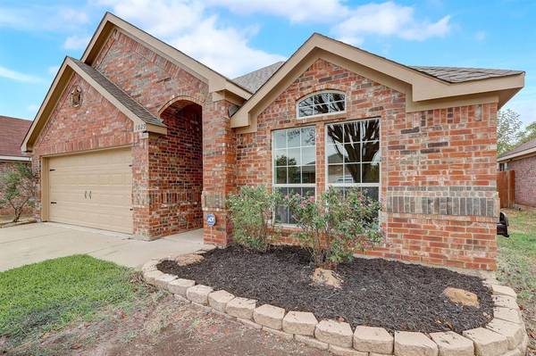 1029 Trinidad Drive, Fort Worth, TX 76140