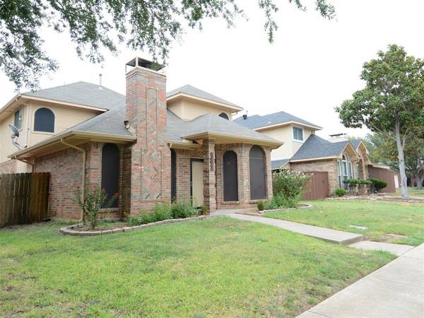 1729 Shady Creek Drive, Lewisville, TX 75067